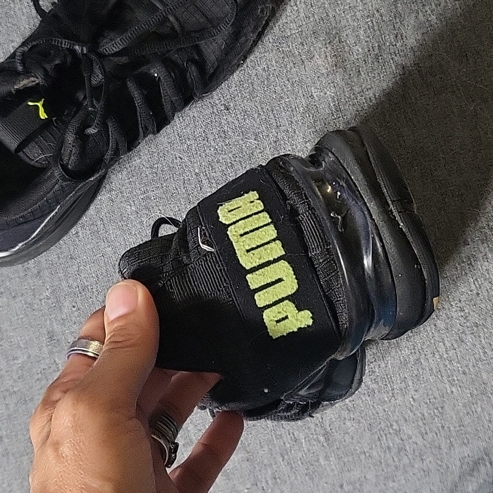 Black & neon green/yellow Puma shoes